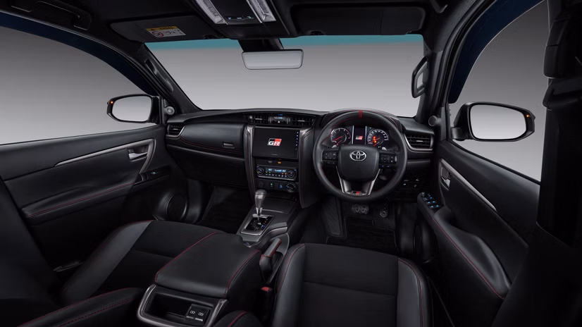 dashboard fortuner gr sport